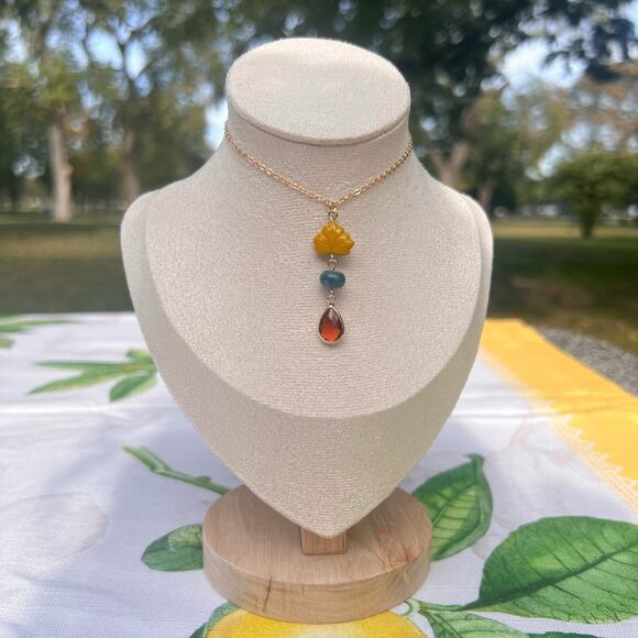 Amber Olivine Maple Czech Glass Leaf Fall Autumn Winter Fun Casual Necklace - Picture 1 of 7